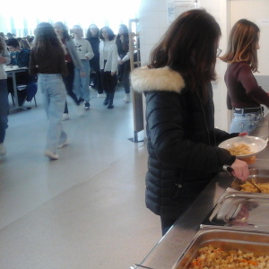 service des plats chauds